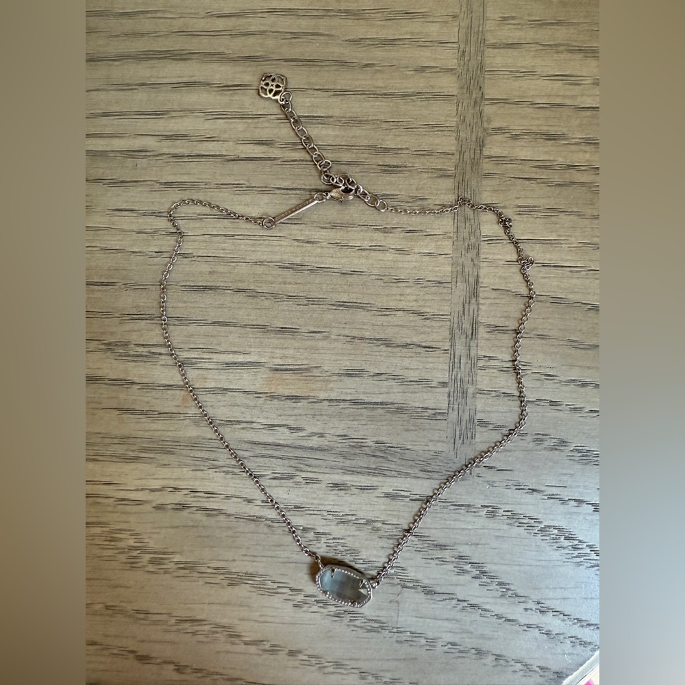 Kendra scott necklace